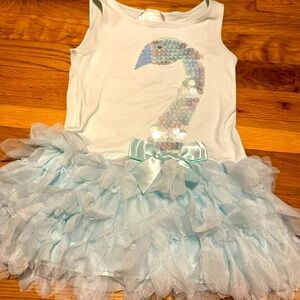 Adorable 🦢light teal